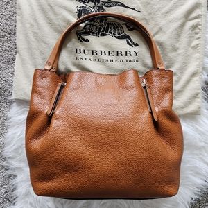Burberry Maidstone Leather Tote in Medium